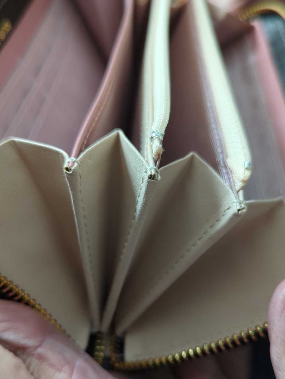 Nina Ricci Leather Zippy Wallet - Picture 10 of 11
